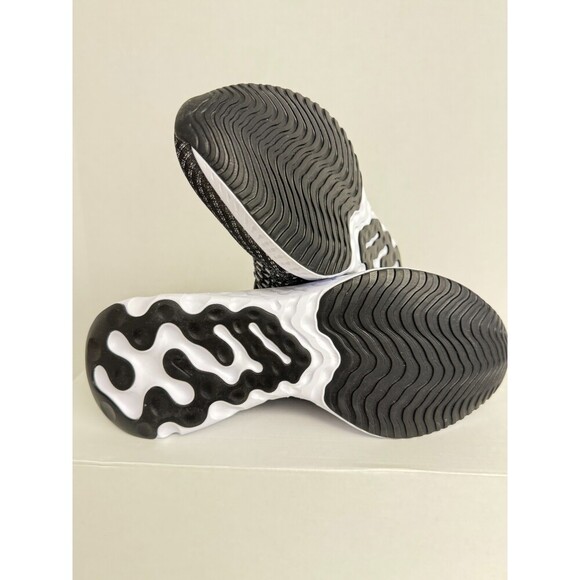 -1370 Nike React Phantom Run FK 2, Black/White-US 10 Womens - Picture 4 of 5